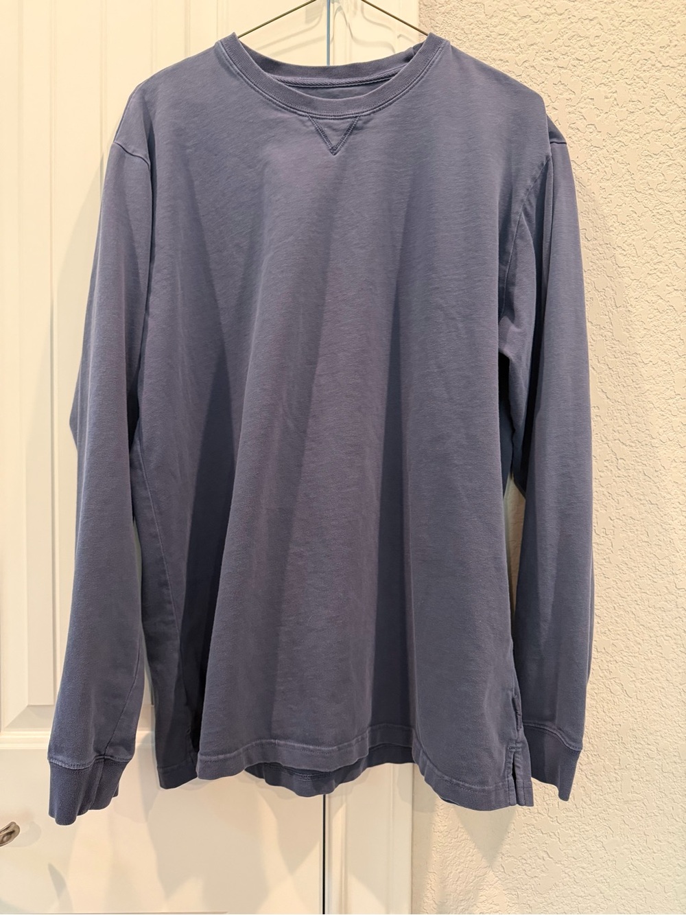 Men's Long-Sleeve Crewneck Shirt - Blue